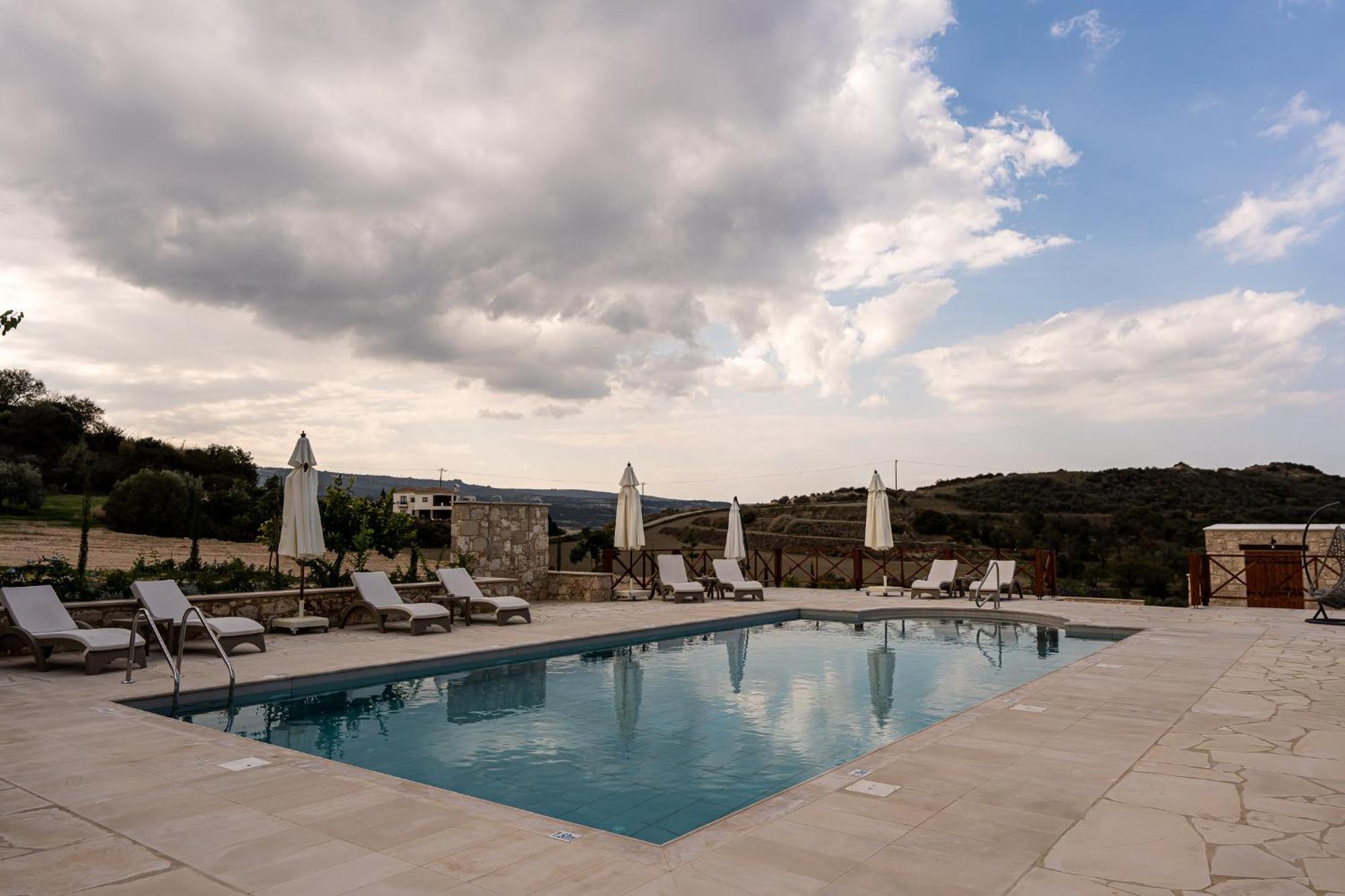 Harma Traditional Boutique Suites Paphos Exterior foto
